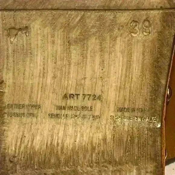 Leather Women's Platform Sandals - Picture 9 of 9